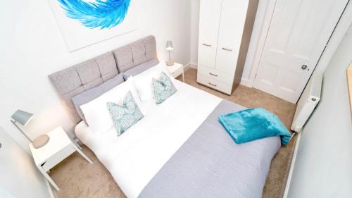 Helensburgh Apartment | Snug - Tùr Sealladh Apartment