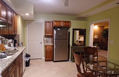 Tucker Apartment | Snuggle-inn upscale neighborhood