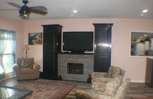 Grove City Apartment | So Close to Florida's Famous Gulf Beaches