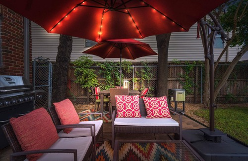 Oak Lawn House | So Cozy meets Luxe in Uptown and Oak Lawn - the heartbeat of Dallas!