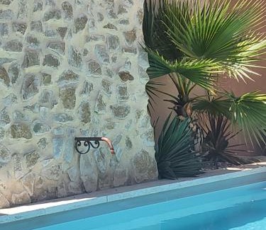 Saint-Pantaleon-les-Vignes House | So Home