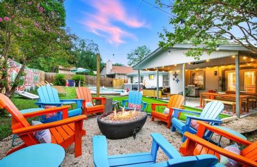 North San Antonio - SAT House | Soak Sizzle Score Pool Games More