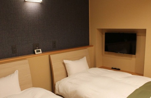 Kurobe Hotel | Soaking in the openair bath and admiring the supe/Kurobe Toyama