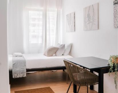 Alvalade House | Soar Home I Urban Nest - Near Airport & Green Park