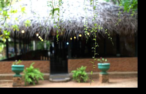 Melsiripura Hotel | Soba Lanka Holiday Resort