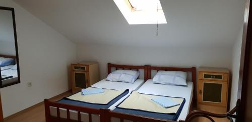 Lazi Apartment | Sobe Jana