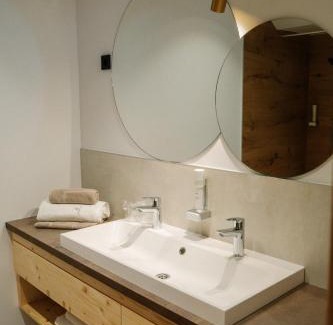 Olimje House | Sobe rooms JELEN JELENOV GREBEN