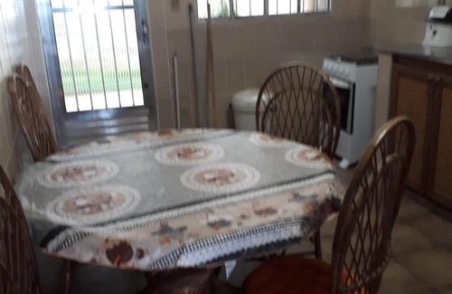 Lagoinha House | SOBRADO 6 SUITES PRAIA LAGOINHA-COND. SAMOLA-P. UP TO 20 PEOPLE PER FAMILY GROUP