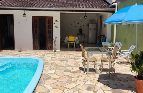 Guaratuba House | Sobrado de Veraneio na Praia, Aceita Animais de Estimação, Piscina ,área Gourmet
