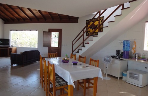 Campeche Norte House | Sobrado NEW in a quiet street, close to the beach. Accommodates 12 people.
