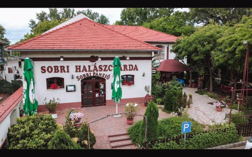Baja House | Sobri Halászcsárda és Panzió