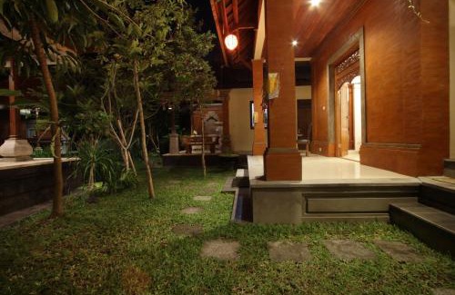 Pengosekan House | Soca Garden Guest house