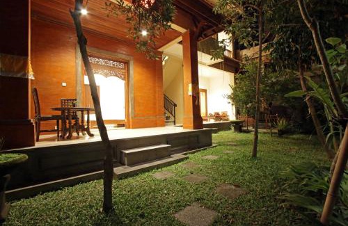 Pengosekan House | Soca Garden Guest house