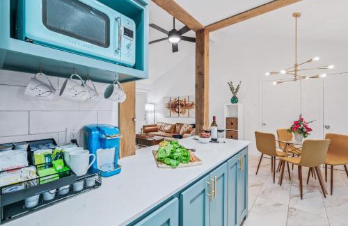 Sweetbriar House | SoCo Oasis Retreat: Relax in Comfort and Style