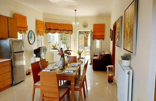 Kamisiana Apartment | Socrate's Apartment's with Share Pool