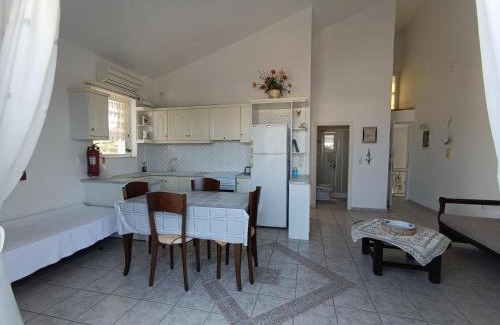 Elafonisos Apartment | Socrates
