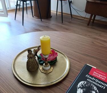 Sutomore Apartment | Sofi