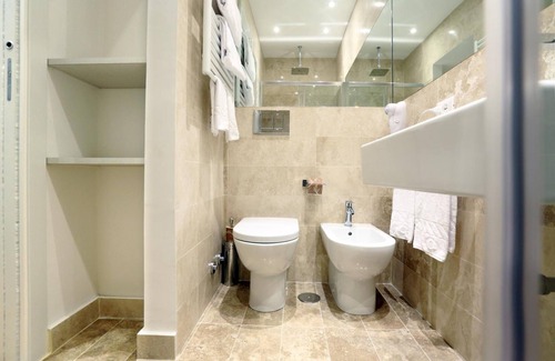 Rione XVIII Castro Pretorio House | Sofia's Suites Guesthouse