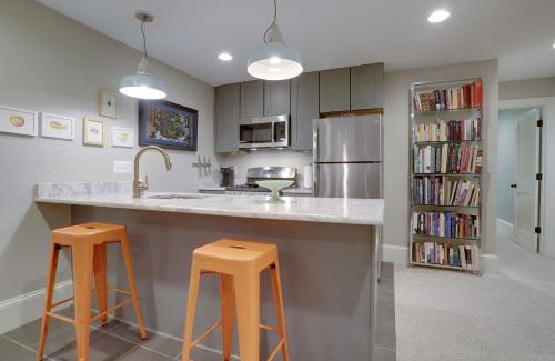 Capitol Hill Apartment | Sojourn BBQ & Secluded Patio in Capitol Hill