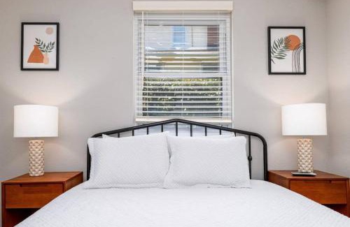 Cottage Line Apartment | Sojourn Beach Side Paradise Cove Suite