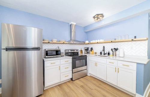 East Ocean View Apartment | Sojourn's Harborage Coral Suite