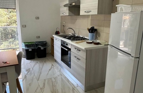 Roges House | SOL Casa Appartamento Ampiamente Soleggiato con Vani Ampi e Spaziosi