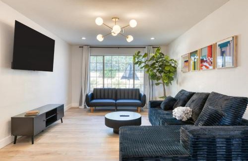 La Paz At Desert Springs House | Sol Vista Private Oasis w Pool Putting Green and Prime Location