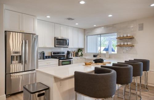 La Paz At Desert Springs House | Sol Vista Private Oasis w Pool Putting Green and Prime Location
