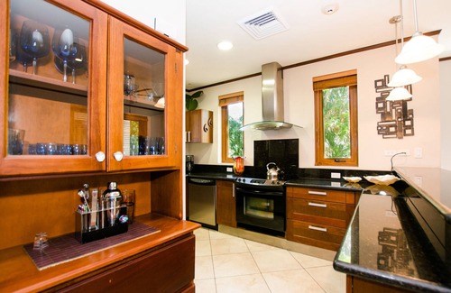 Playa Hermosa Condo | Sol y Mar-Beachfront and Beautiful - 3 bedroom/3 bathroom