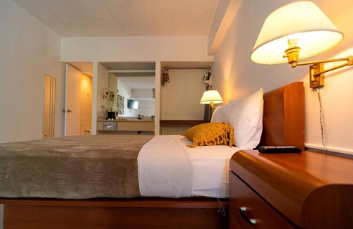 Canas Hotel | Solace by the Sea