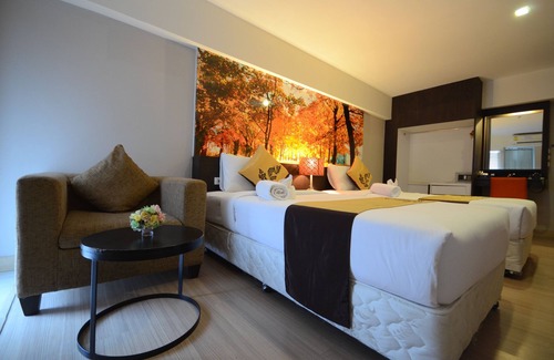 Nong Bon Hotel | Solace @ Srinakarin