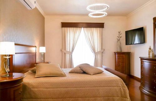 Santa Cruz do Douro House | Solar Do Douro