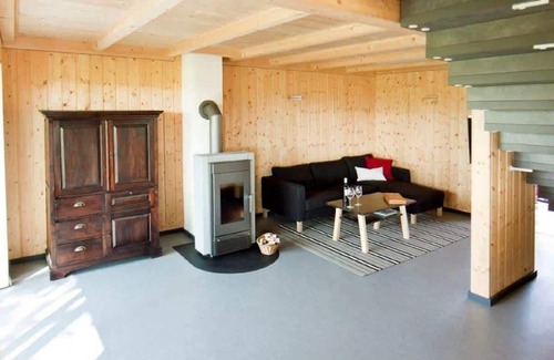 Mildenitz Apartment | Solar-Ligna Summary:
