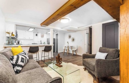 Rimrock House | Solar Powered, 2 Bed 1 Bath Princeton Suite