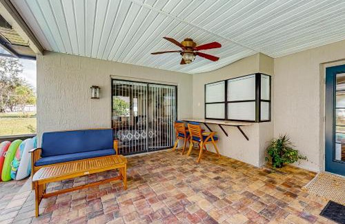 Spring Hill House | Solar Retreat