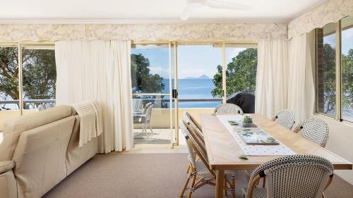 Soldiers Point Apartment | Soldiers Point Absolute Waterfront The Peninsula