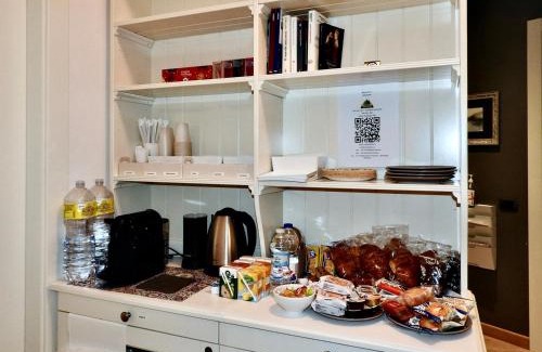 Parabiago House | Sole tra i pini - foresteria lombarda