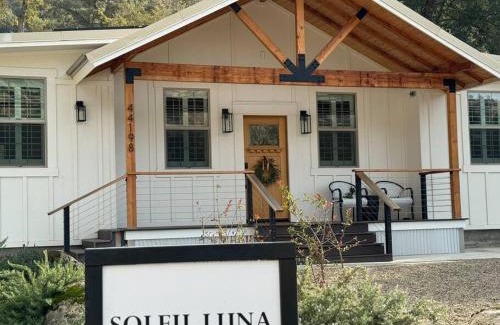 Three Rivers Villa | Soleil Luna 2 miles from Sequoia Park Entrance