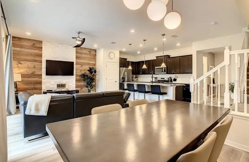 Loughman House | Solterra Serenity | Private Pool | Luxury Resort