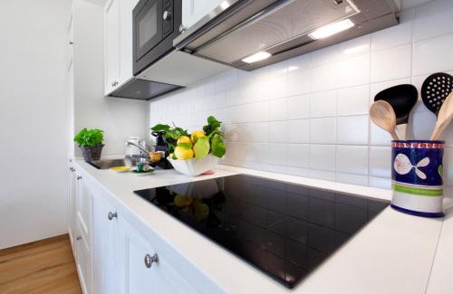 Sorrento City Centre House | Solymar Suite