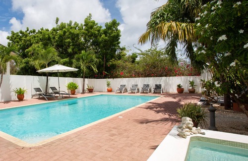 Cas Grandi Cabin | Sombré di Kabana, Casa Jardin Tropical 2