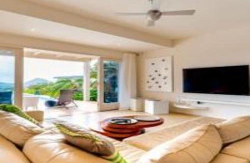 Santa Cruz House | Sombre 14-E
