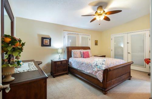 Marathon House | Sombrero Sands