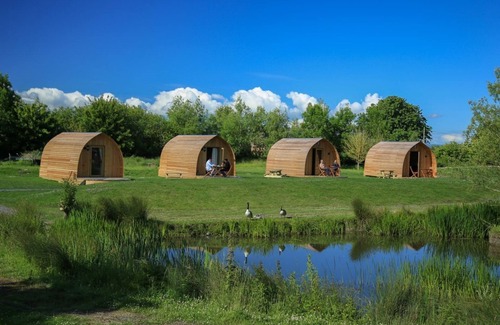 East Huntspill Apartment | Somerset glamping pod with access to adventure activities.