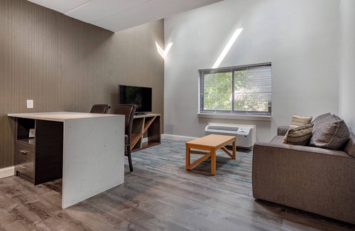 Somerset Hotel | Somerset Lofts