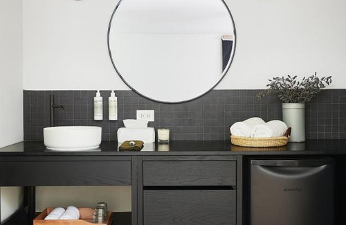 Calabogie Hotel | Somewhere Inn Calabogie