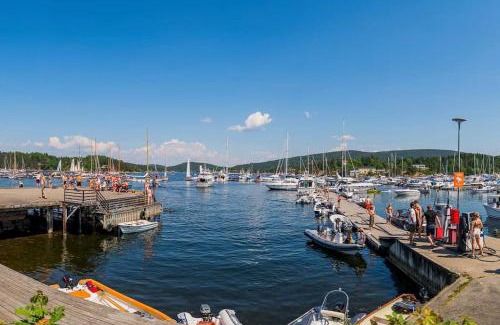 Stre House | Sommerferie egen båt ,jacuzzi, bålpanne og grill,ukesleie i juli