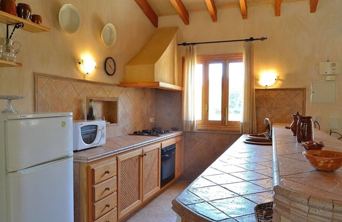 Llubi Villa | Son Bernat 137 cosy finca in the countryside with private pool, terrace, garden and WiFi