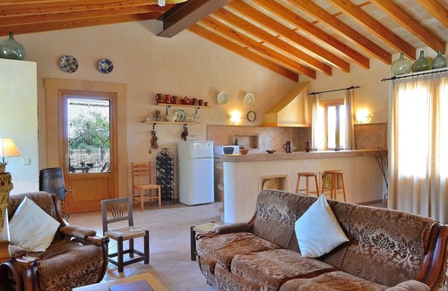 Llubi Villa | Son Bernat 137 cosy finca in the countryside with private pool, terrace, garden and WiFi