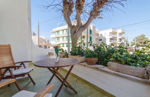 Colonia Sant Jordi House | SON HOMS - Beautiful townhouse with patio and terrace, near the sea. Free WiFi